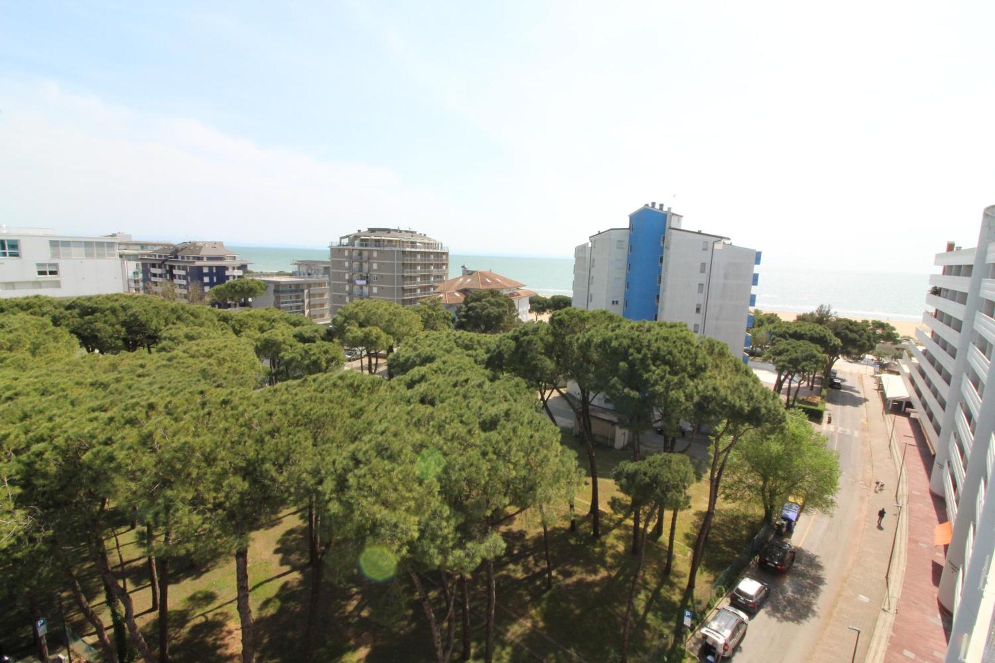 Appartamenti Luna Lignano Sabbiadoro Exterior foto